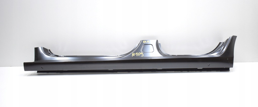 фото №1, Skoda fabia iii 6v лівий поріг обшивка org nowe