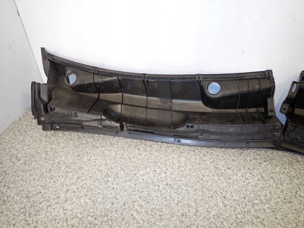 фото №11, Toyota prius ii 03-08 жабо пластиковый