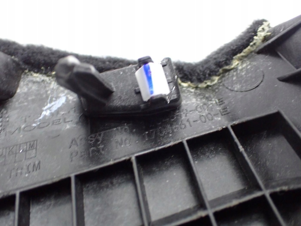 фото №3, Молдинг захист поріг стійка правий задня tesla model y 24r