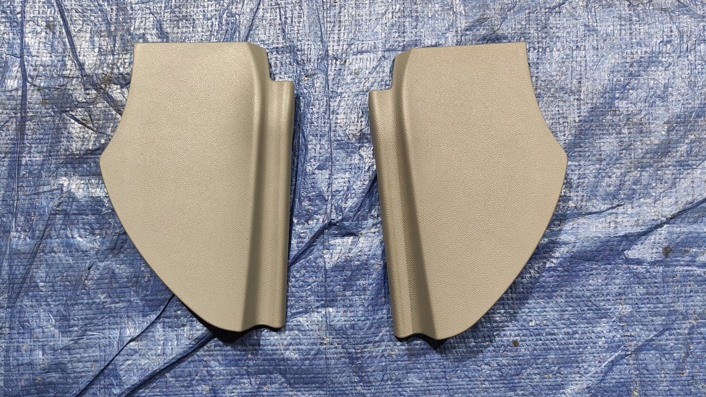 фото №1, Заглушка защита обшивка дверь перед серая mercedes cls w219 c219 lift