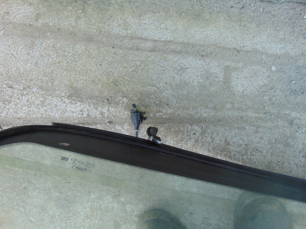 фото №10, Скло передня лобове ford b-max датчик підігрів