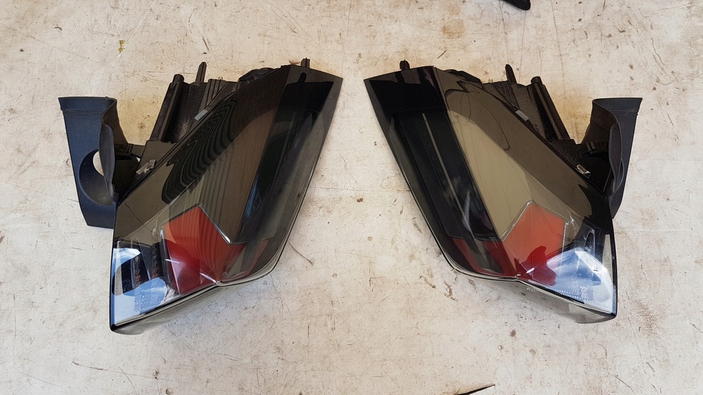 фото №1, Peugeot 2008 ii лампа задняя левая