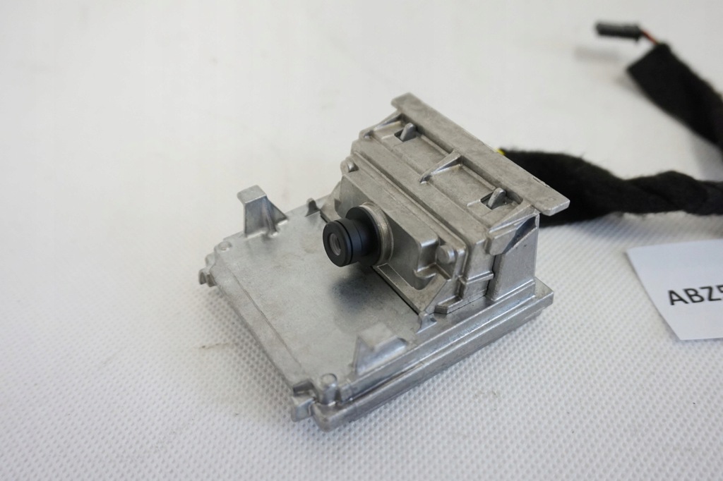 фото №1, Камера скло перед renault clio 5 v 284622109r