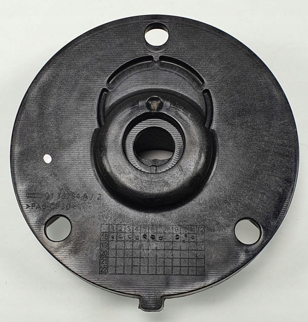 фото №1, Кронштейн пружины амортизатора задняя mercedes w205