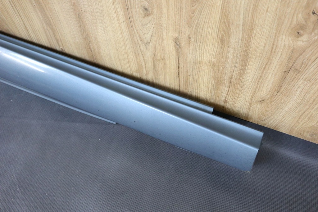 фото №10, Mercedes b-klasa w246 порог молдинг накладка порог правая лак 894