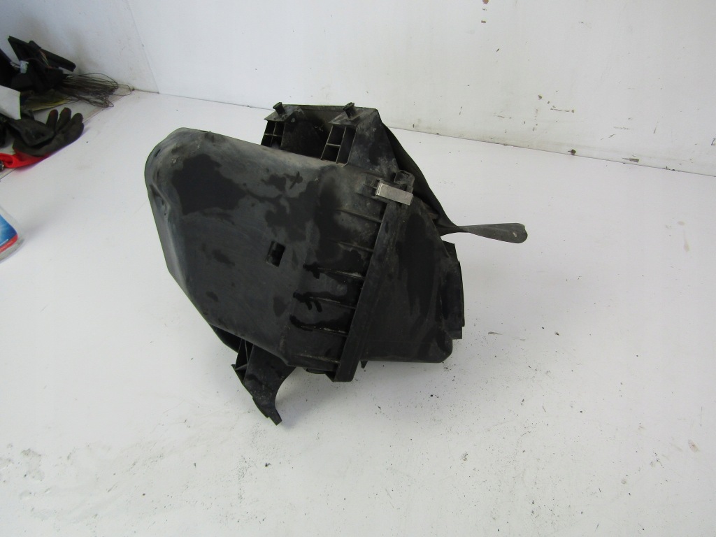 Купити Audi a4 b5 корпус фільтра повітря 1,6 101km ahl