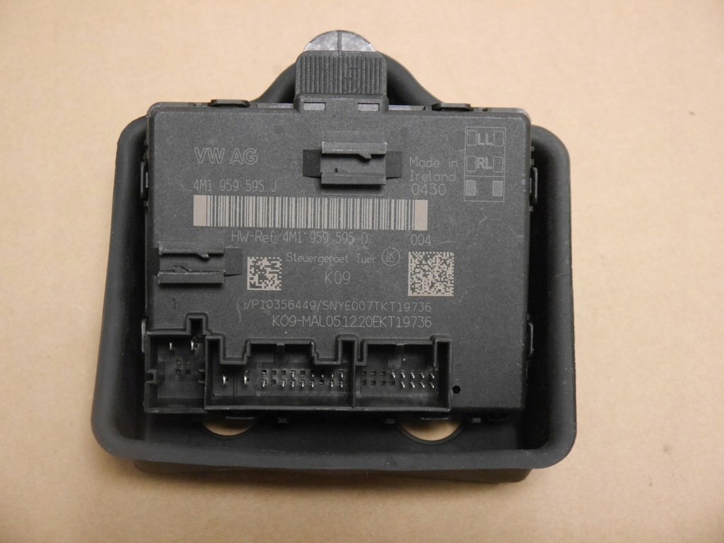 фото №1, Audi a6 c8 a7 блок керування двері задня 4m1959595j
