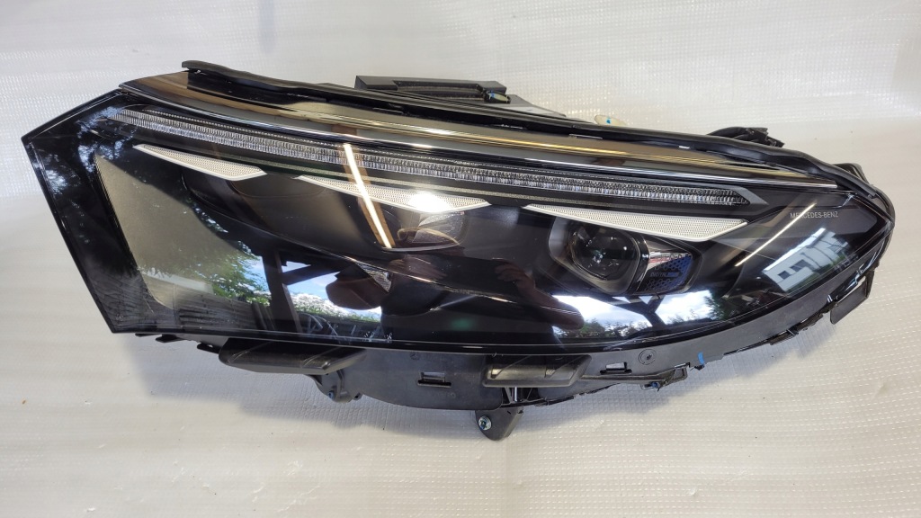 фото №1, Mercedes eqs x296 лампа full led левая a2969064903