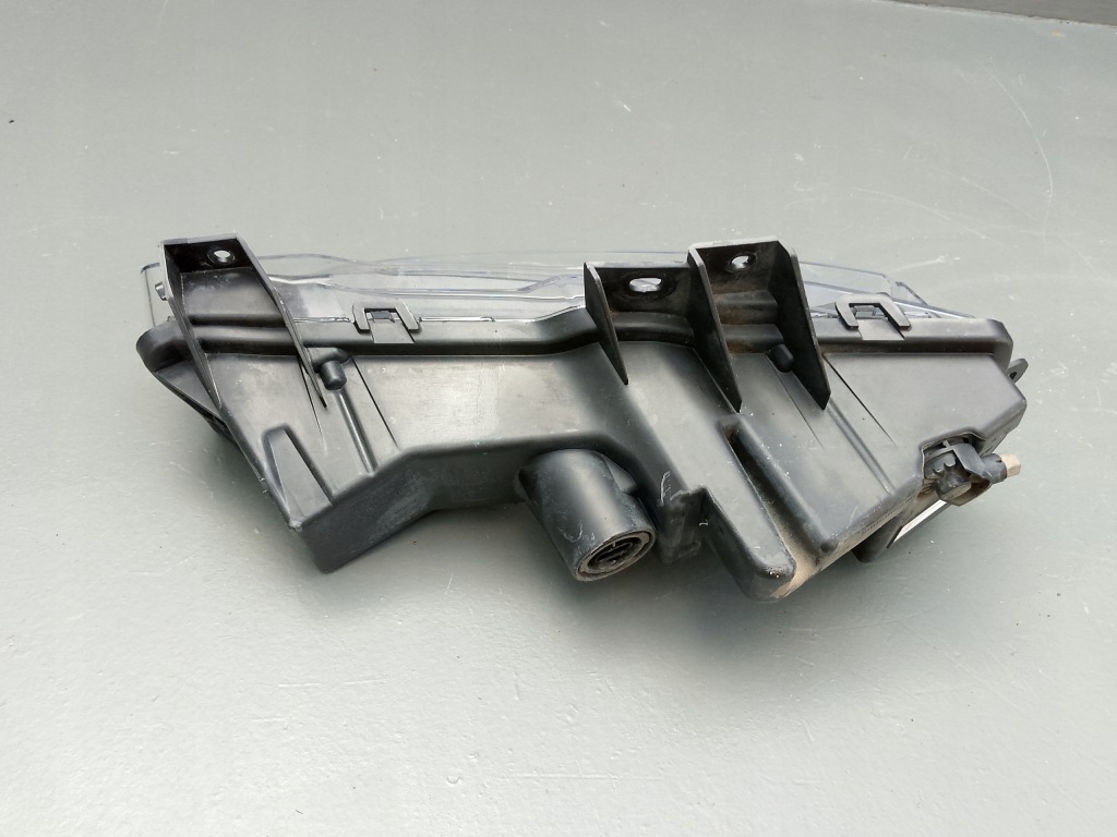 Tesla model 3 3 рестайлінг  2017- y протитуманна фара led drl лівий європа 1507932-00-c = Зі Шроту