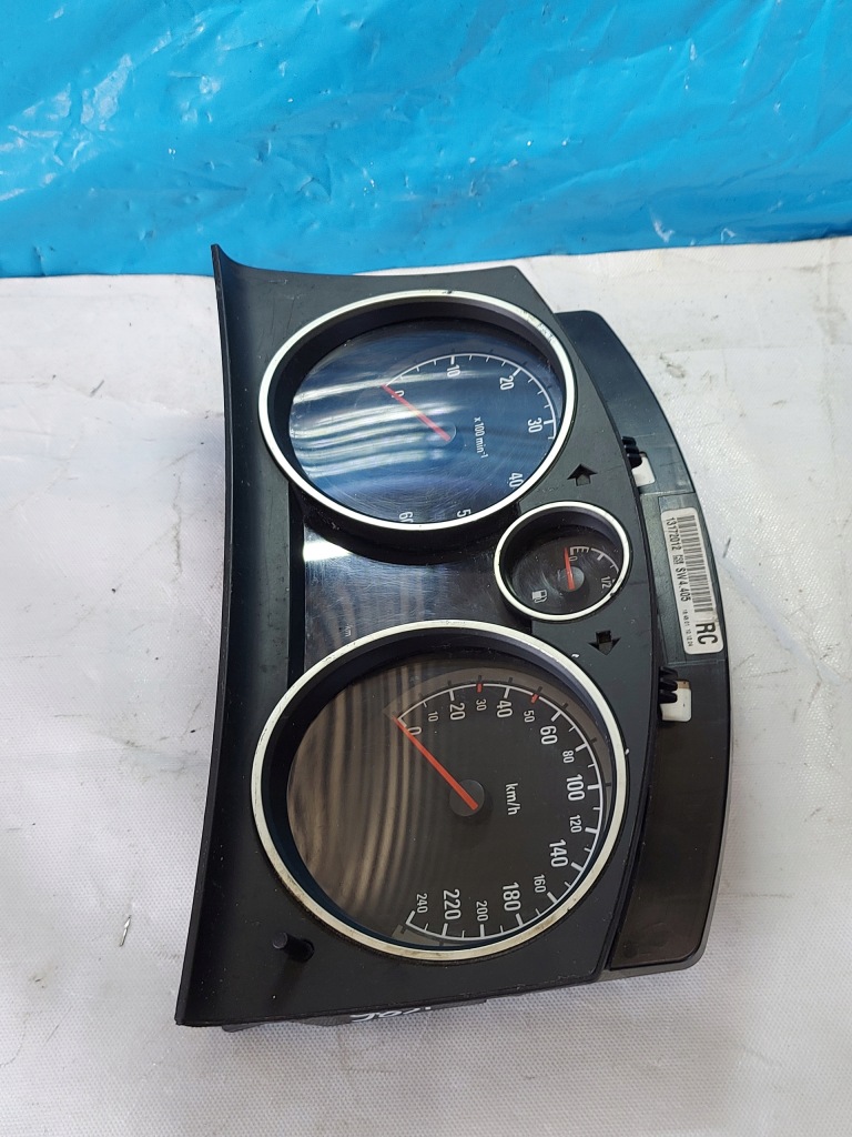 Купить Счетчик приборная панель astra h 1.9 cdti 13172012