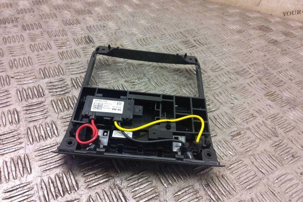 фото №8, Освітлення внутрішнє seat arona kj7 5q0951177a 1.5l бензиновий 110kw 2023