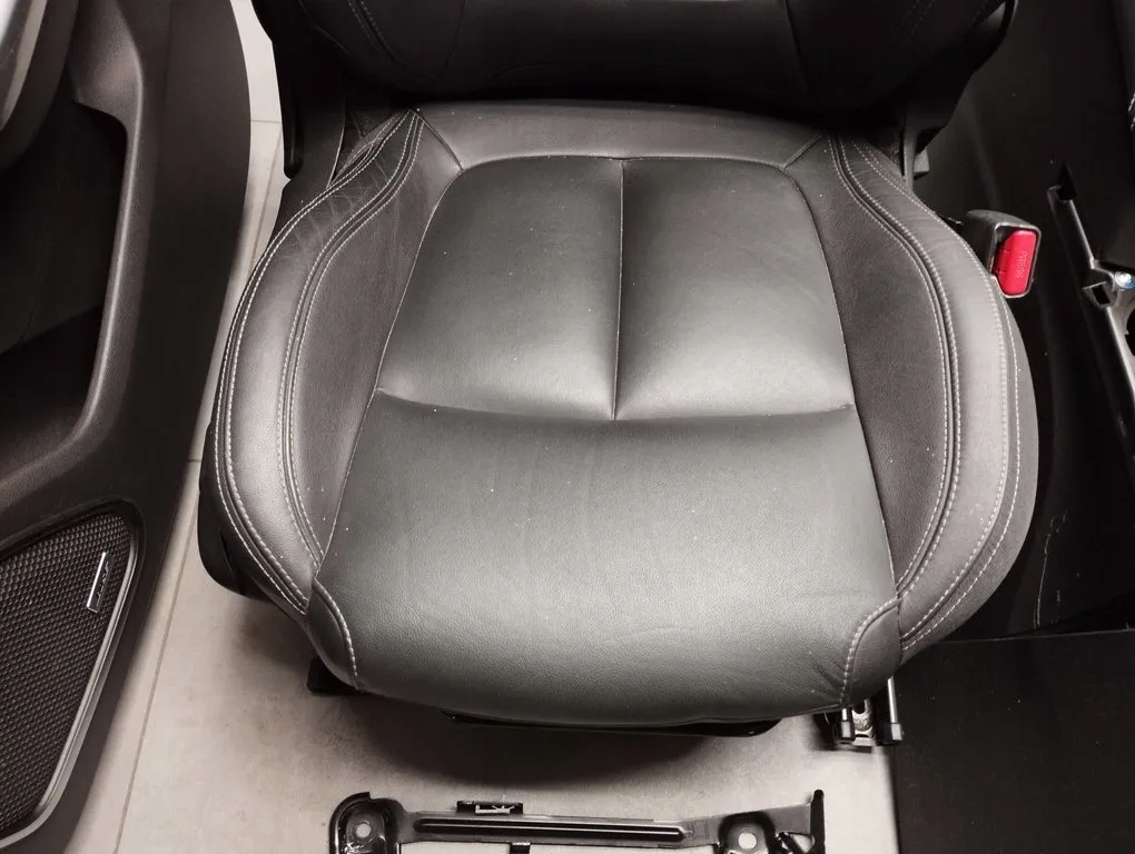 фото №14, Renault kadjar сидіння обшивки шкіра bose сидіння