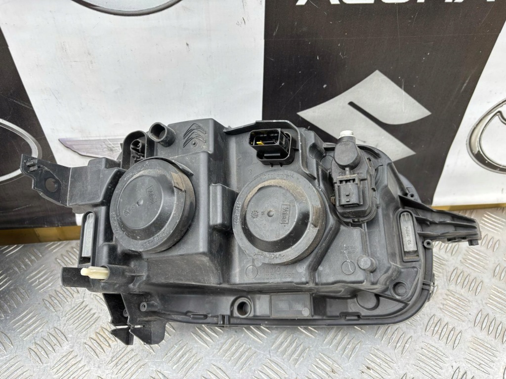 фото №7, Citroen c3 iii лампа левая правая перед europa комплект