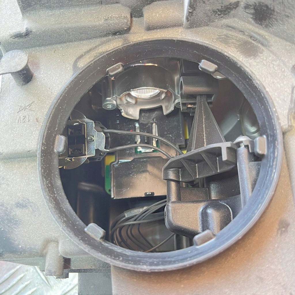 Лампа передняя левая usa bmw 3 f30 f35 f31 2016 736560008 usa Цена