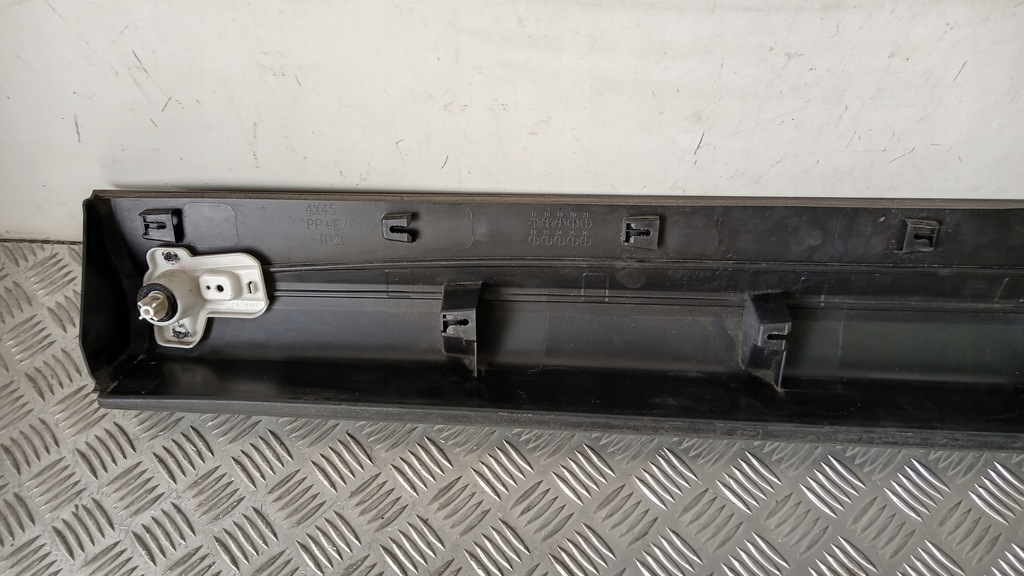 фото №14, Молдинг дверь правый перед mitsubishi eclipse cross 18-20 5727a510 оригинал