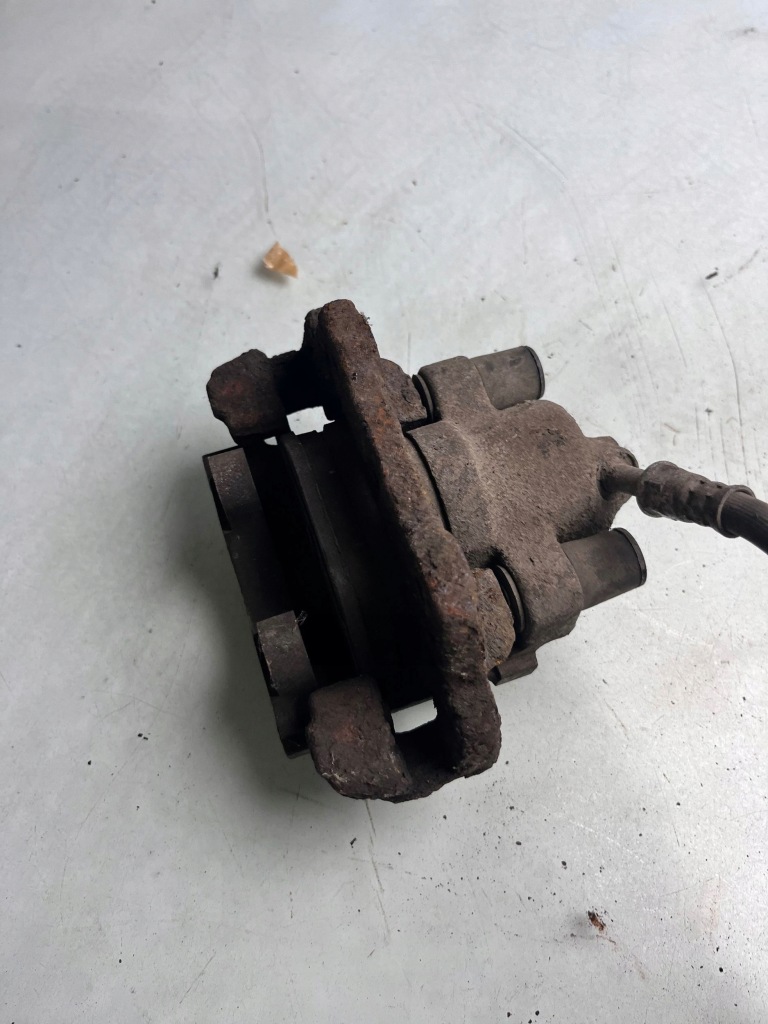 Bmw 3 e46 1900cm3 бензин суппорт тормозной задний 75755 Недорого