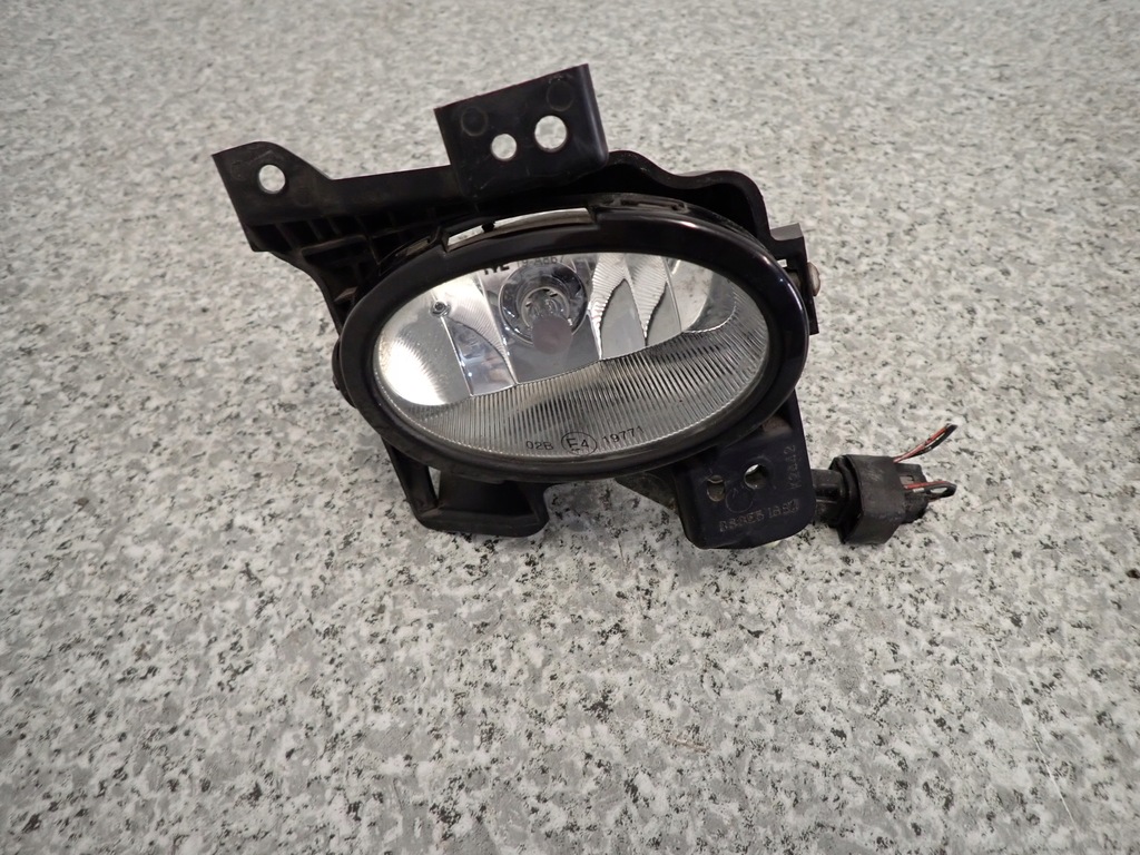 фото №6, Mazda 3 bk 03- противотуманная фара правый