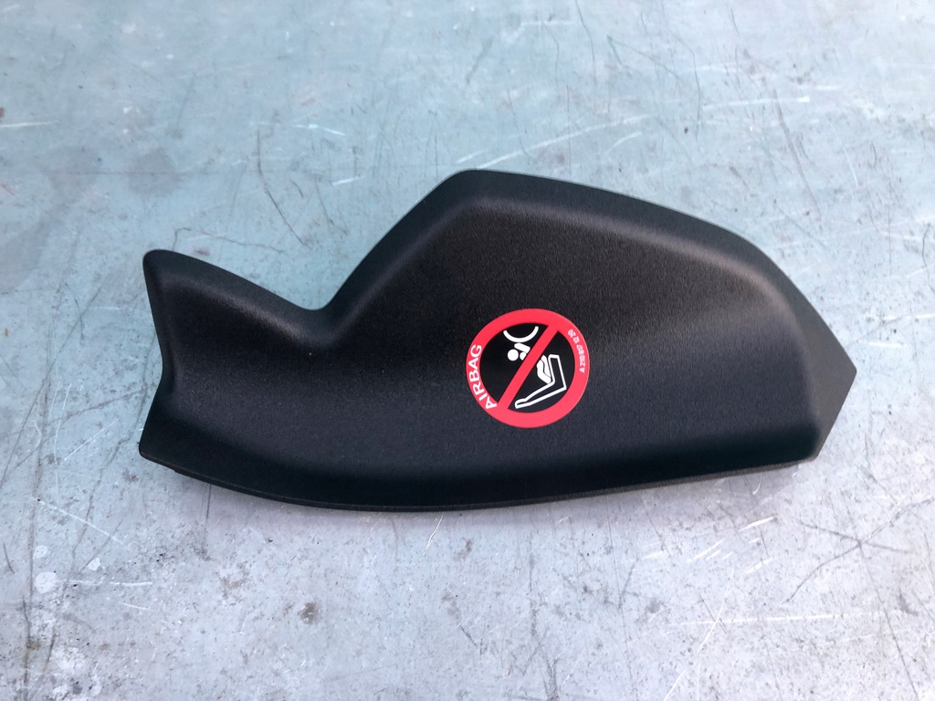 фото №1, Mercedes r172 slk заглушка пластик панели приборная панель