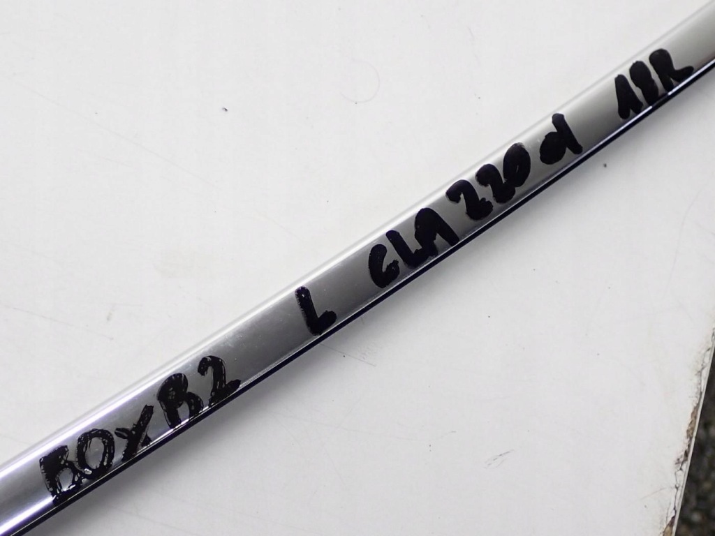 Молдинг дахова дах ліва a11767307 11767307 mercedes cla w117 18r Зі Шроту