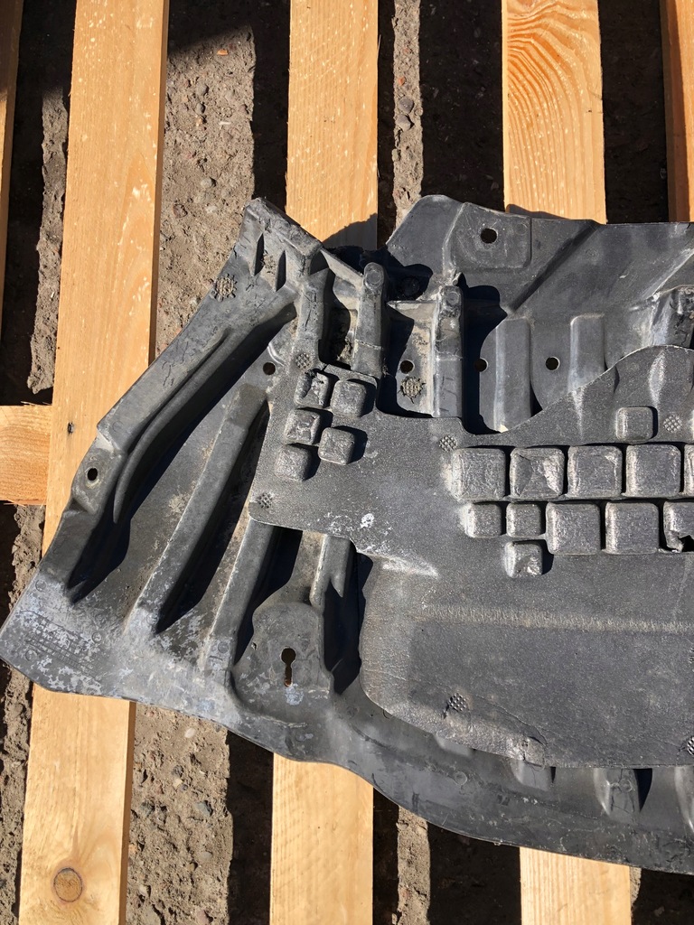 фото №10, Mercedes w205 плита защита бампера перед a2055200500