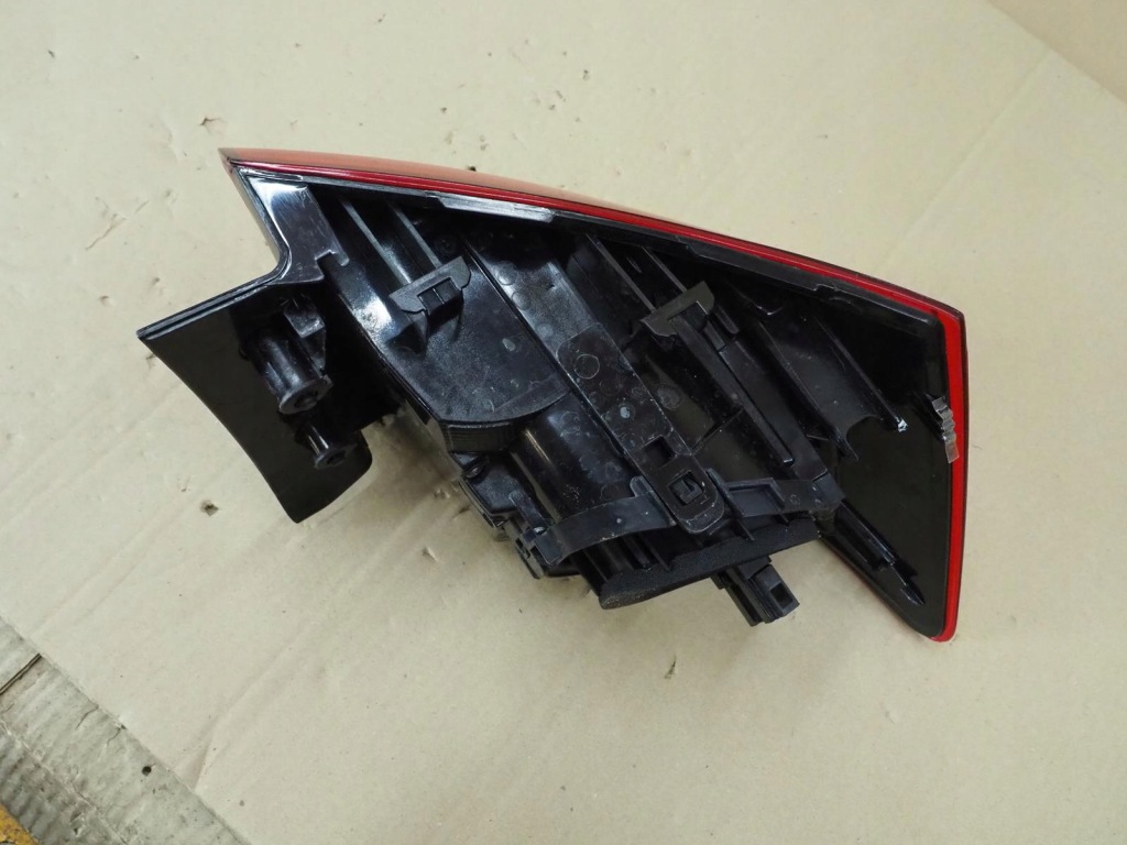 Фара правий задня seat ateca 575 рестайлінг  575945208e led правий задній Ціна