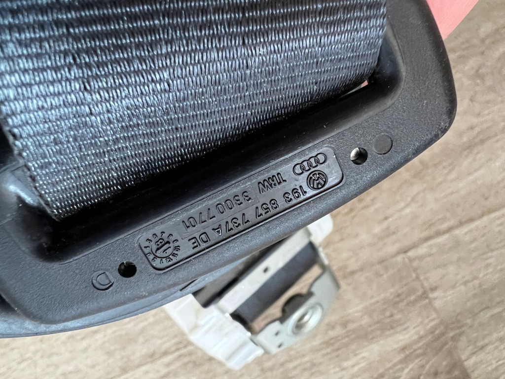 фото №4, Vw amarok lift pas безопасности задняя 2h0857811