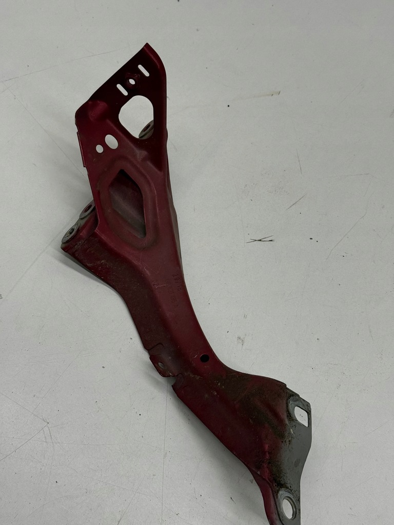 фото №7, Audi a6 s6 c7 кронштейн кронштейн крыла правый перед цвет lz3f