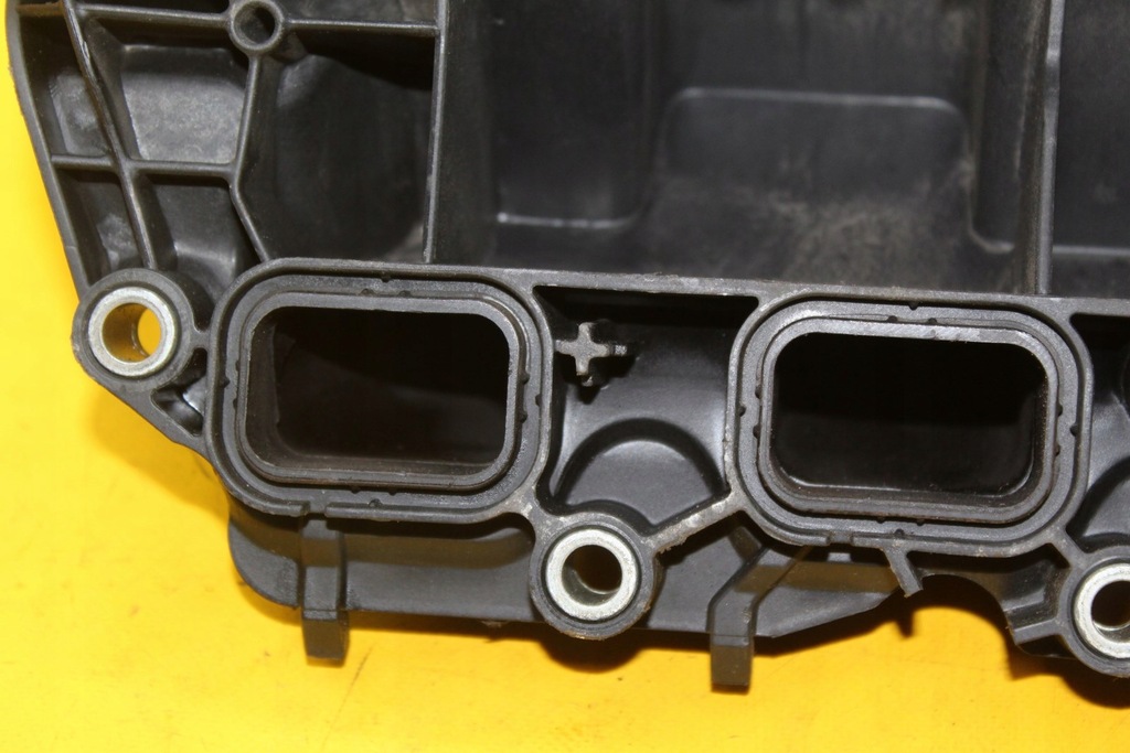 фото №12, Коллектор всасывающий vw golf v blp 1.6 fsi 03c129711f