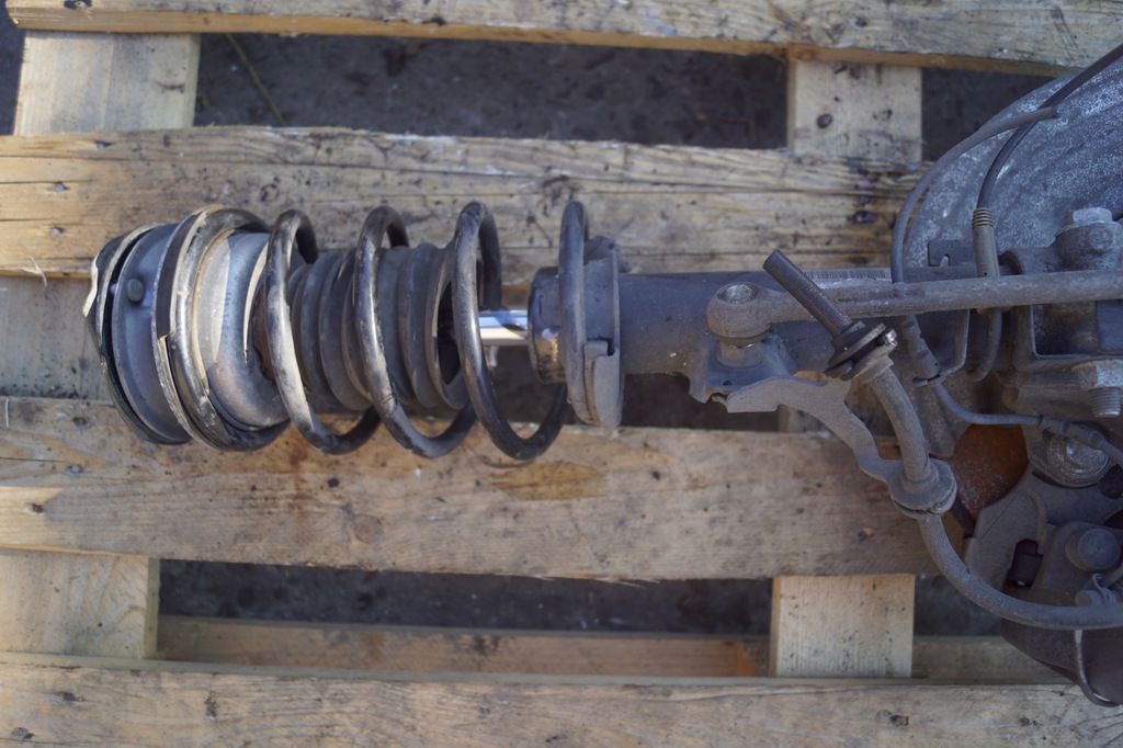 фото №9, Bmw e92 3.0b поворотний кулак лівий перед амортизатор