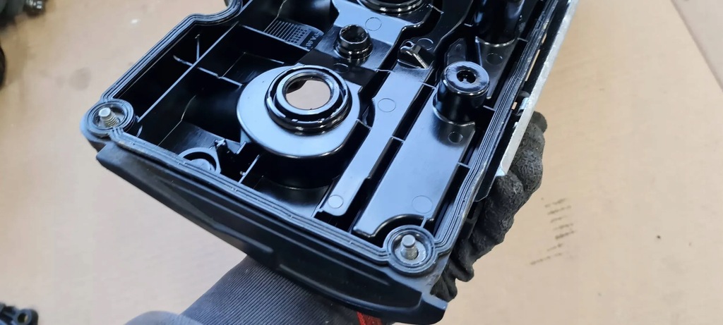 фото №12, A4 b9 8w крышка клапанов головки 2.0 tdi 03l103469s a5 8w q5 a6 vw audi