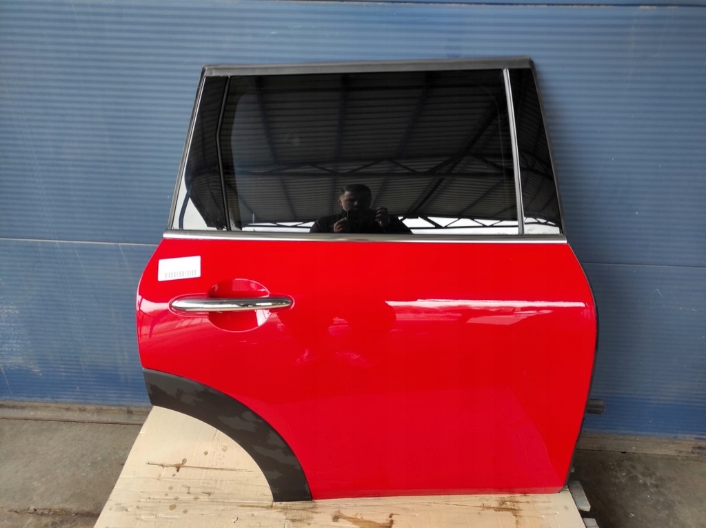 фото №1, Mini f54 clubman дверь правое задние задняя 851