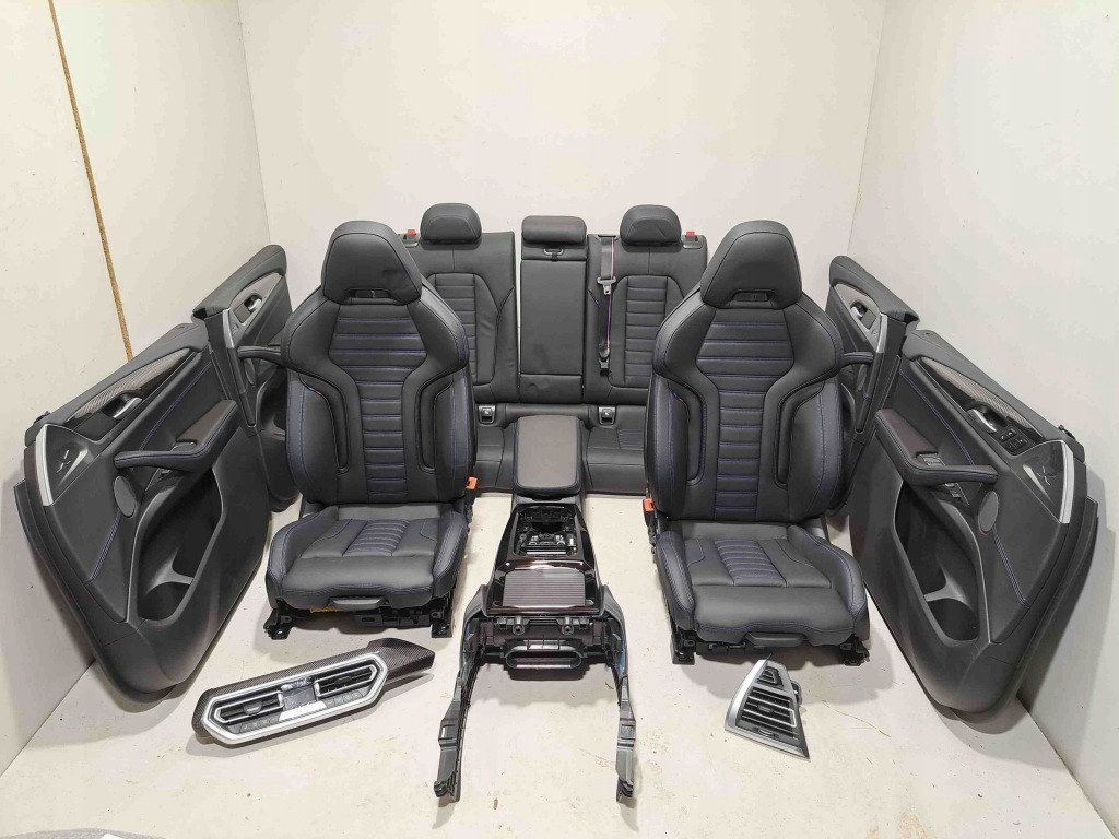 Bmw x4 g02 2023 обивка комплект набор салона заднее сиденье сиденья спортивные с Разборки