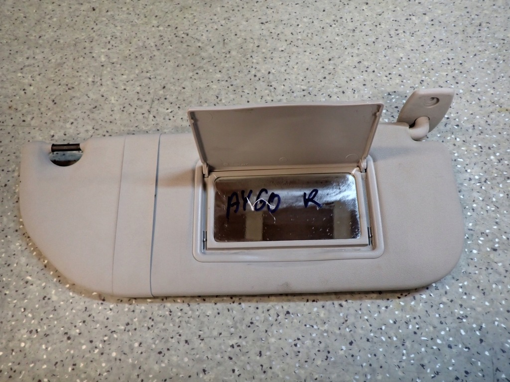 фото №1, Toyota aygo 05-13 козырёк солнцезащитный правый