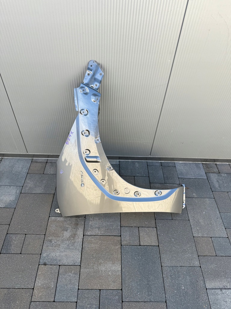 фото №1, Toyota bz4x крыло перед