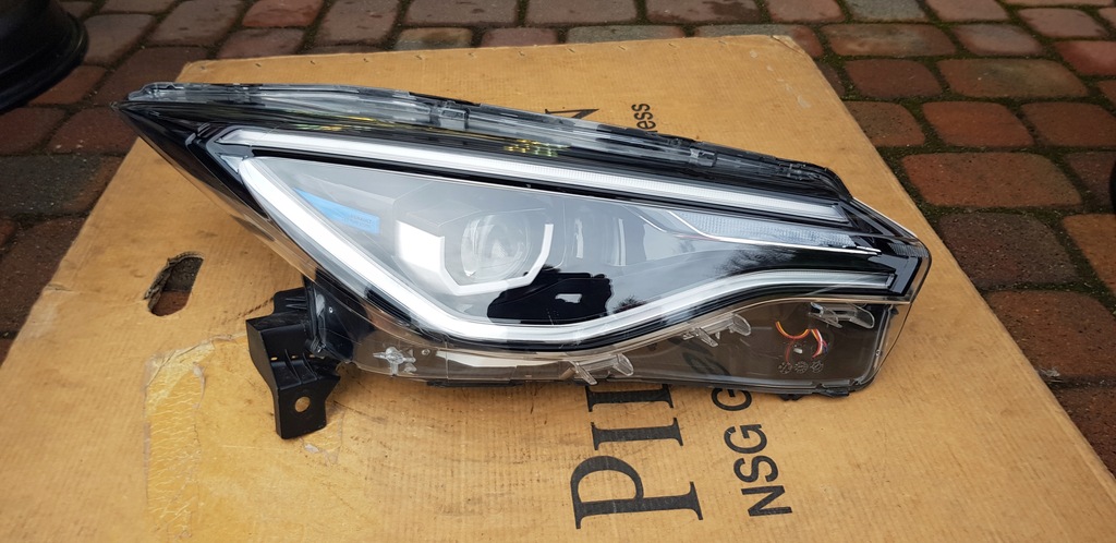 фото №1, Правый full led renault zoe lift 260102384r