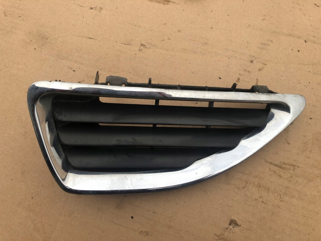 Купити Ліва решітка заглушка бампера renault megane рестайлінг