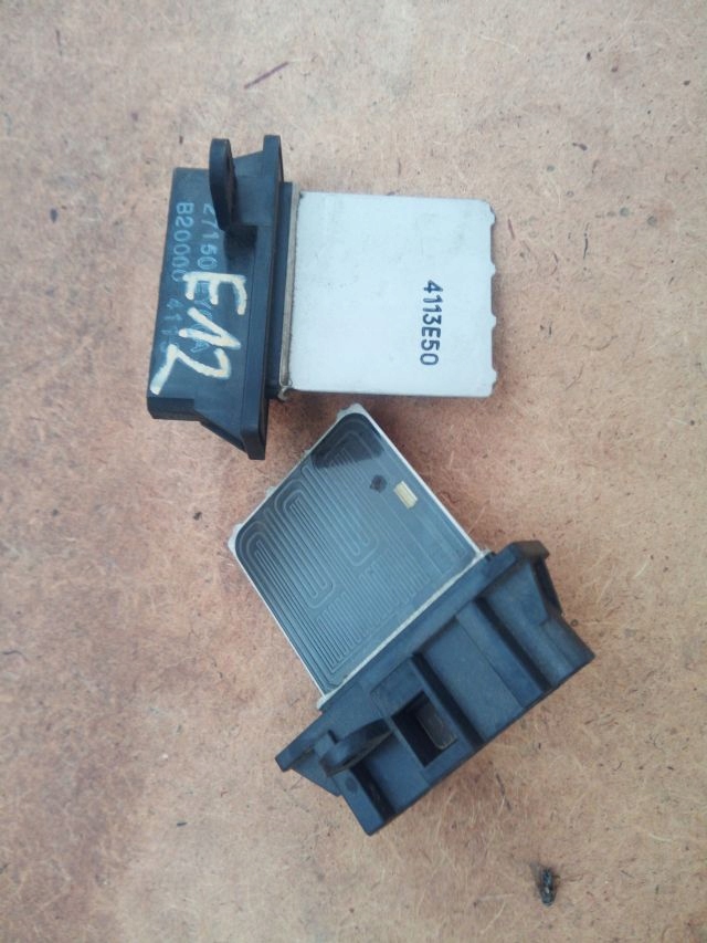 фото №1, Nissan note e12 резистор резистор обдув отопителя oryg.