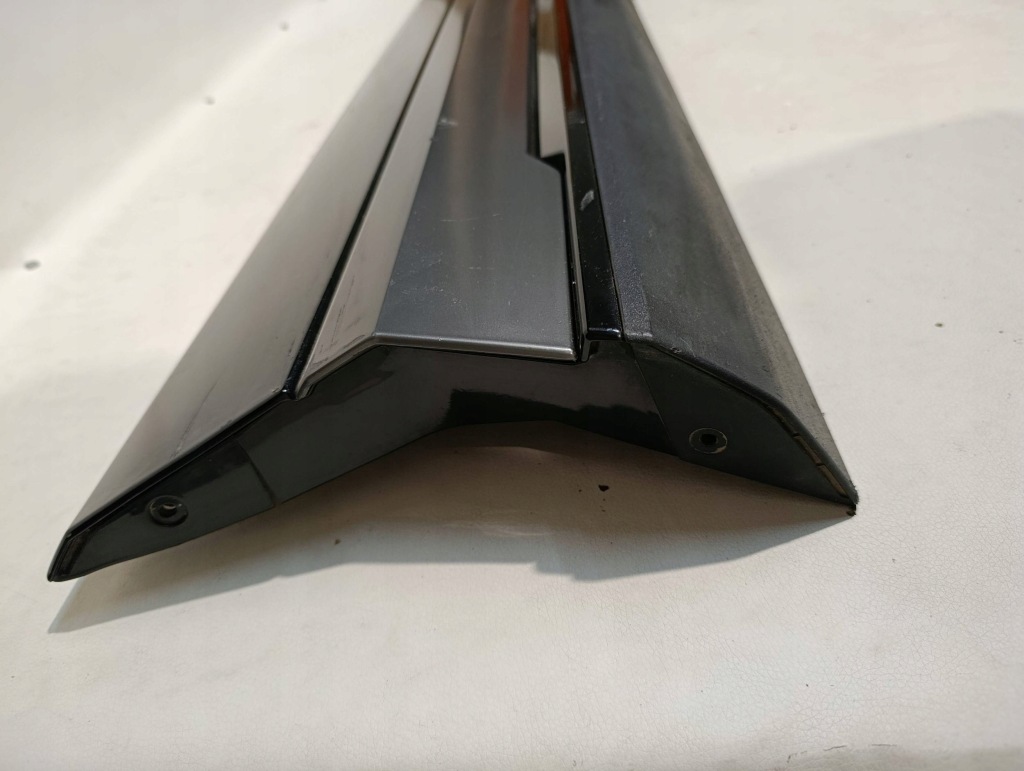 Молдинг дверь передняя правая kia ev9 gt line 23- 87724-do300 Киев