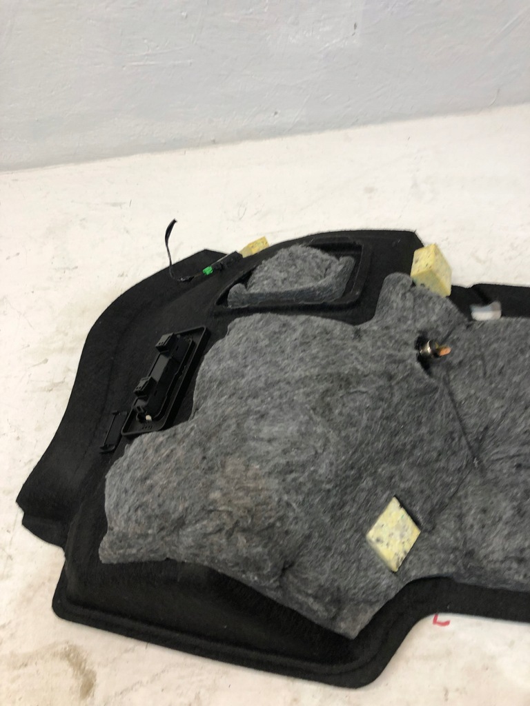 фото №10, Volvo xc40 обшивка правий оббивка ніша багажника права 18-