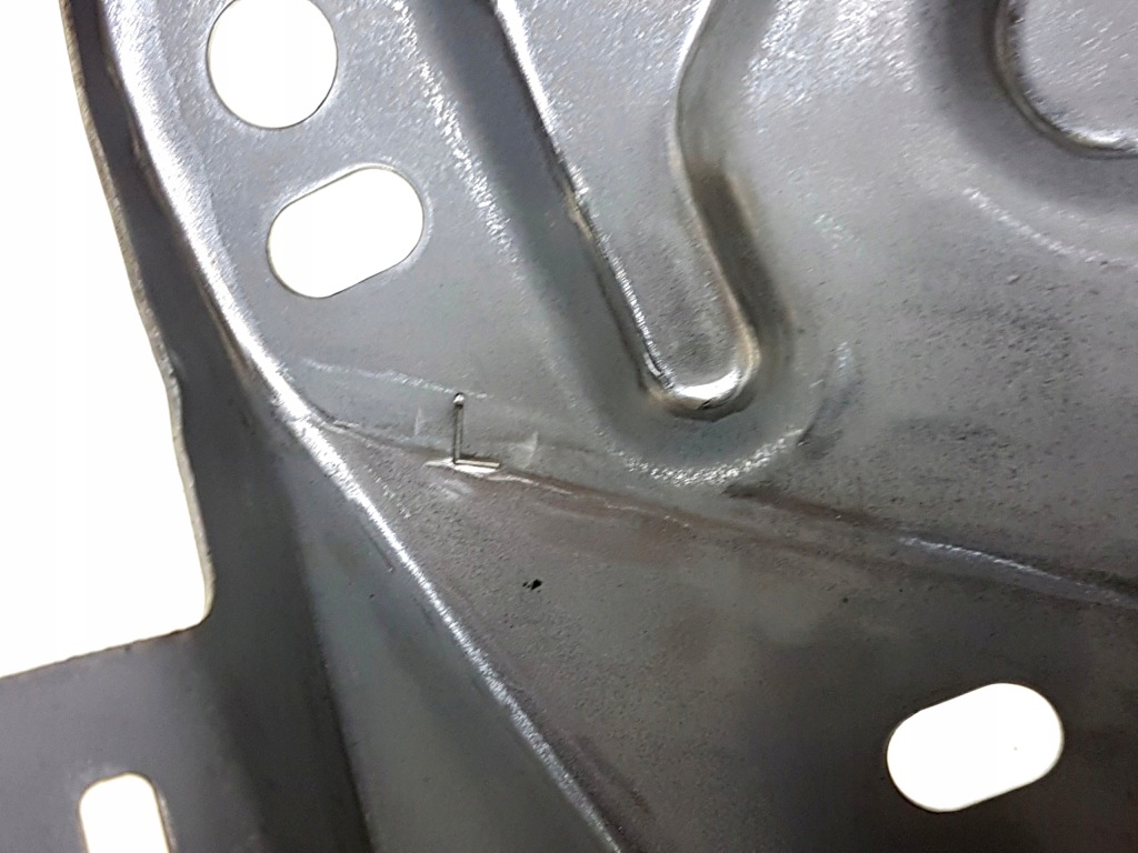 фото №8, Rav4 05-12 кронштейн кронштейн підкрилок крила перед