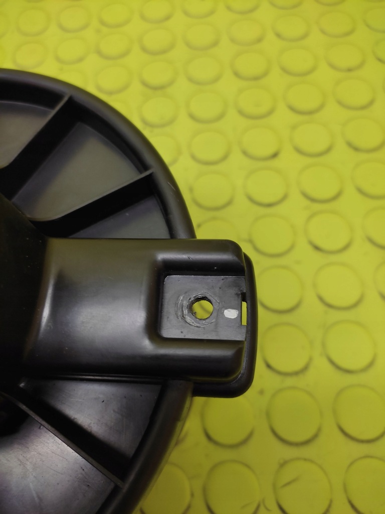 фото №3, Mitsubishi space star повітродувка повітря