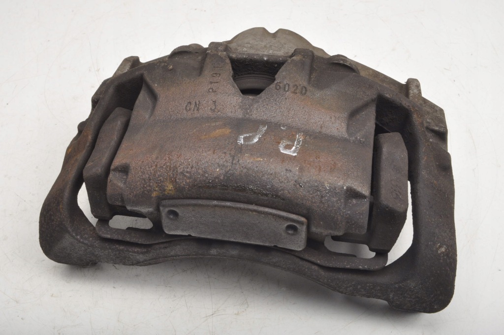 фото №1, Volvo s80 v70 iii 2.0 d3 супорт правий перед 946