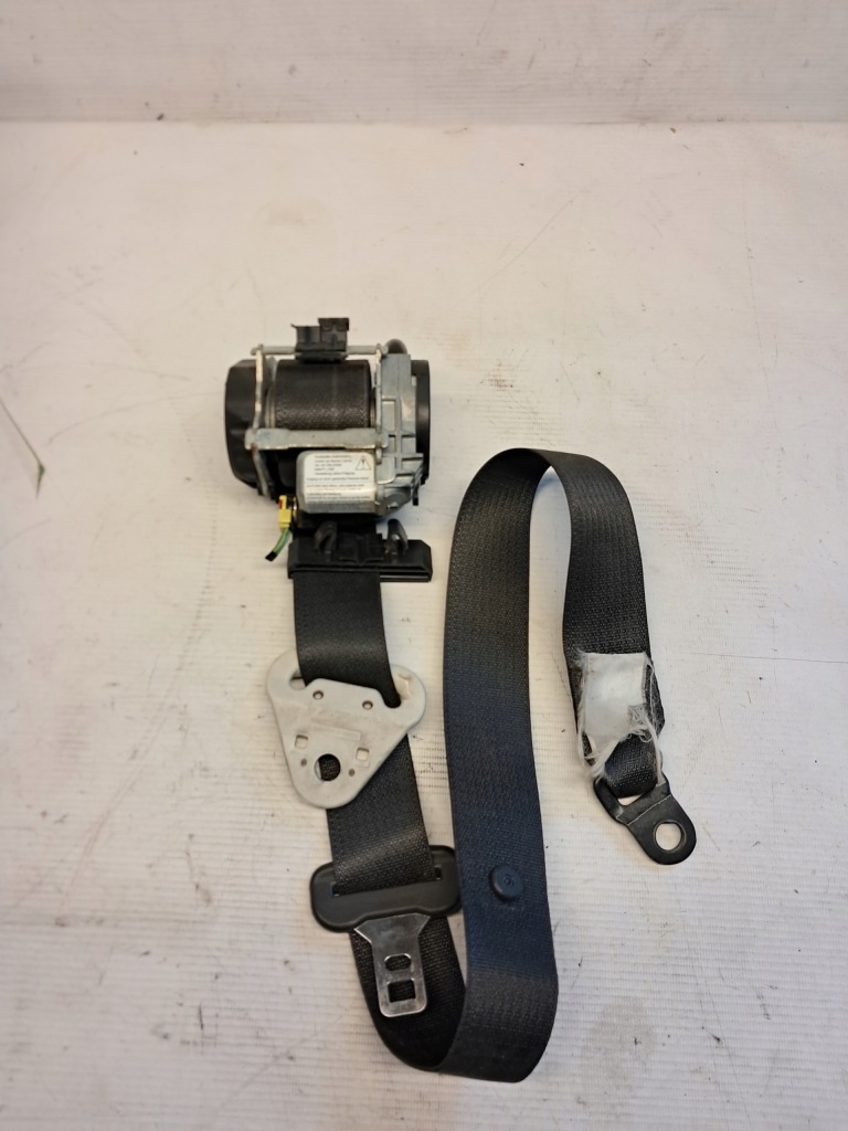 Купить Ремень безопасности правый перед jeep patriot 605884104c