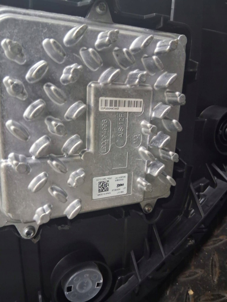 фото №10, Лампа левый i правый перед opel mokka b full led 9860321280/9867455880