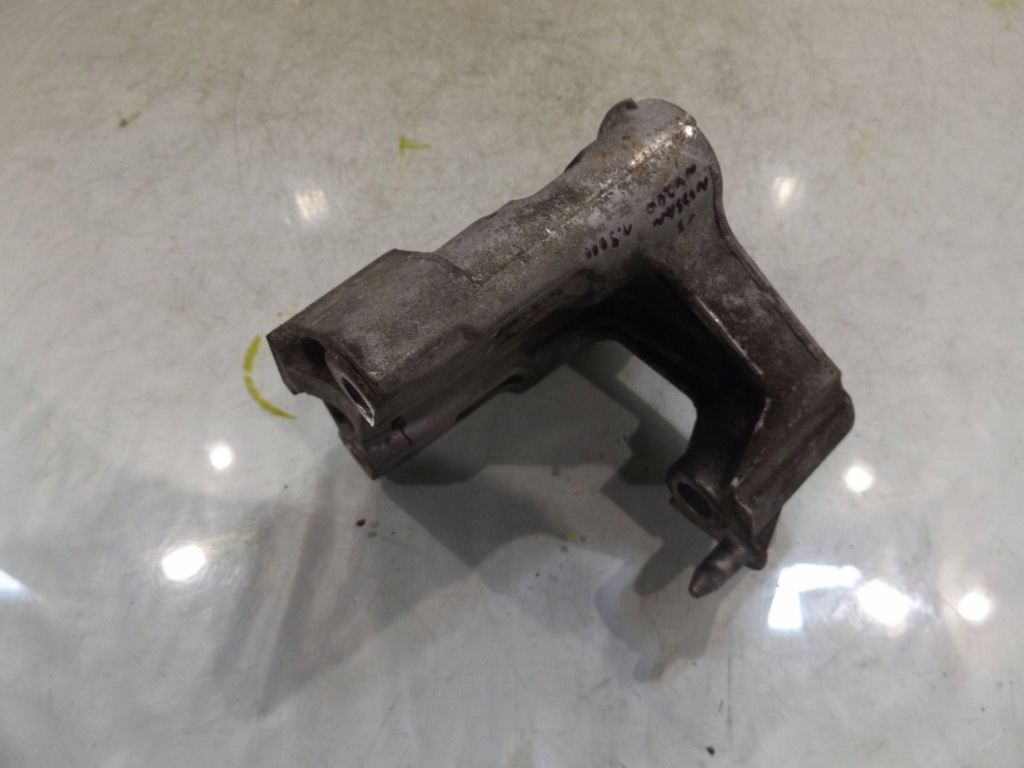 фото №1, Nv200 1,5dci кронштейн двигуна