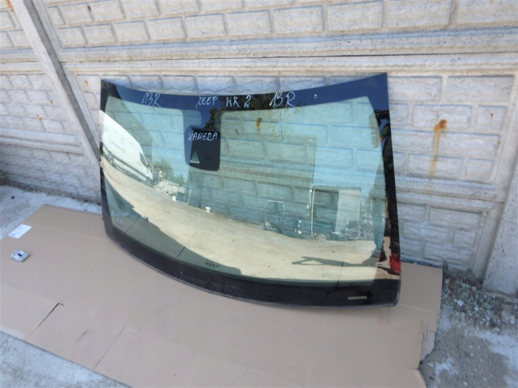 фото №1, Jeep grand cherokee wk2 стекло лобовое передняя