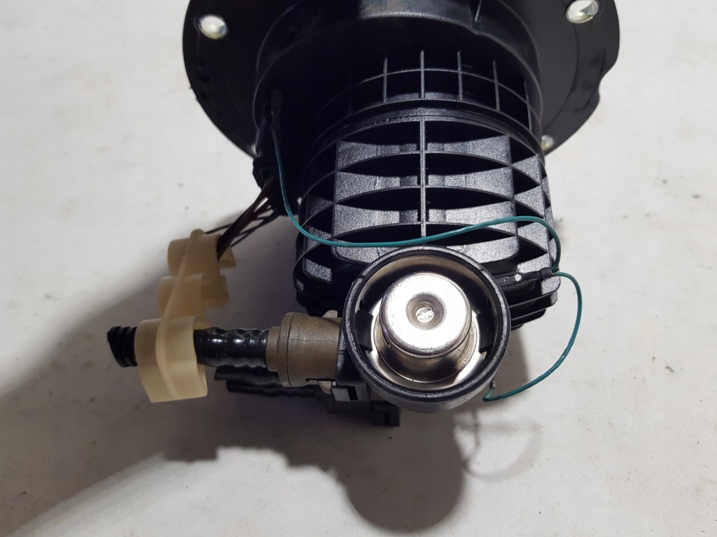 фото №4, Mercedes slk r171 3.5 3.0 b насос топлива 1714700690