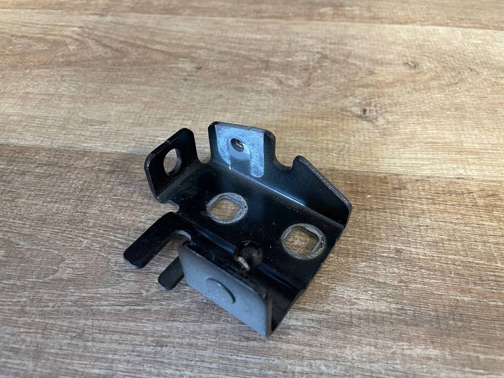 фото №1, Кронштейн крыла перед левая range rover evoque l538 оригинальный номер k8d2-16150-ac