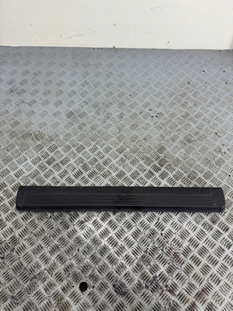 фото №1, Молдинг захист поріг ліва внутрішня mitsubishi pajero iii iv 4 07- mr402145