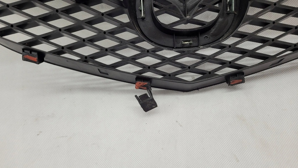 фото №12, Mazda 6 gg 02- решётка радиатора бампера решётка радиатора перед